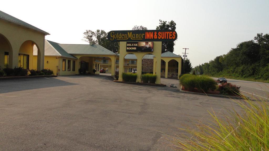 Golden Manor Inn&suites Hotel 2*