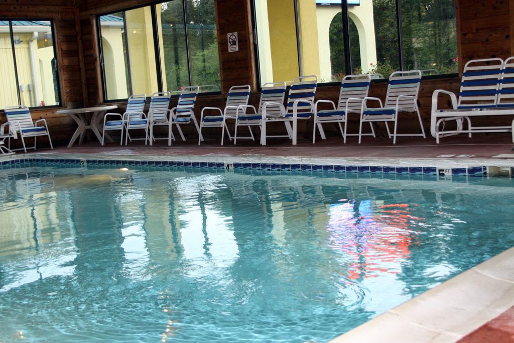 Golden Manor & 2* Muldraugh